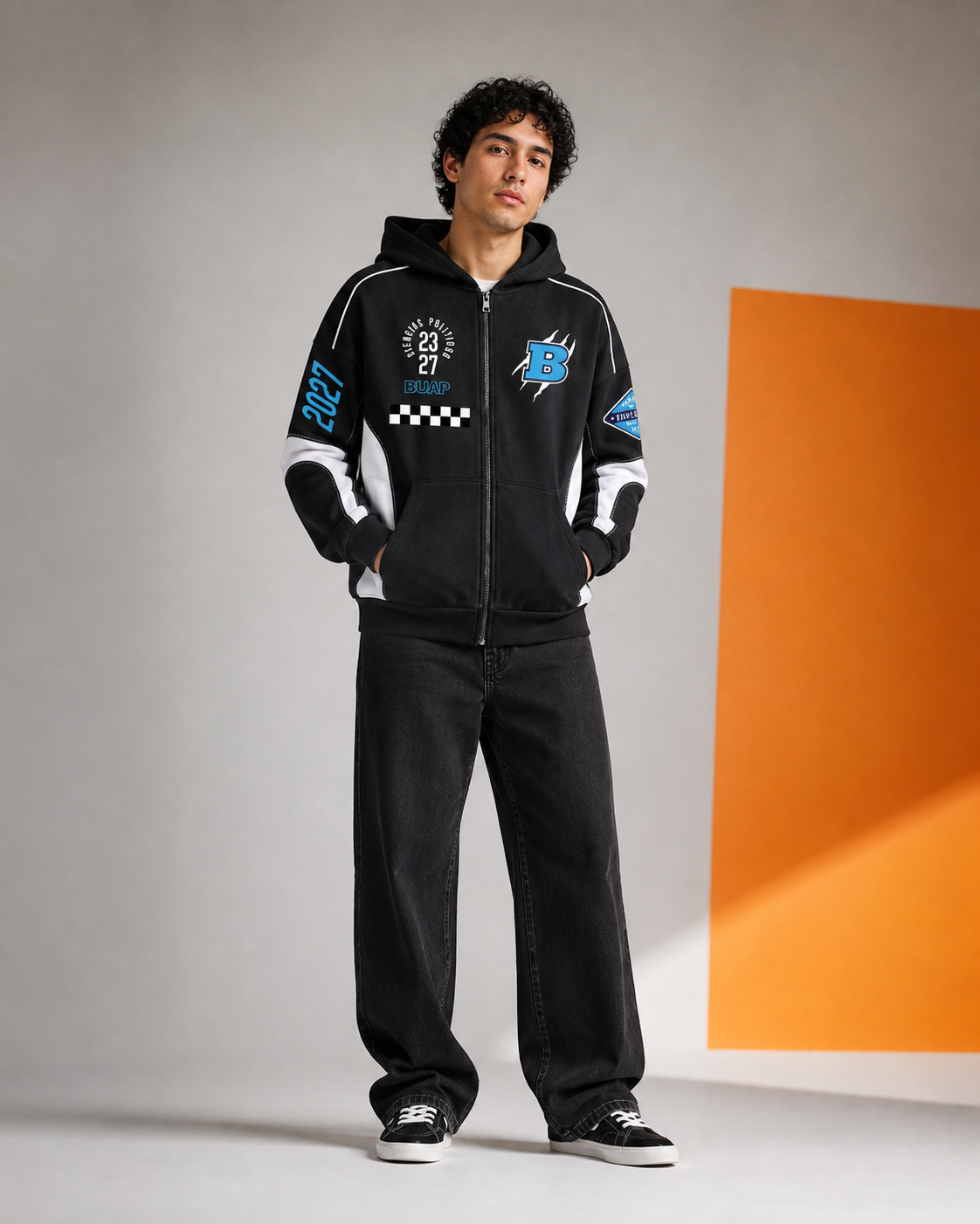Modelo usando Hoodie Racing de la colección BUAP