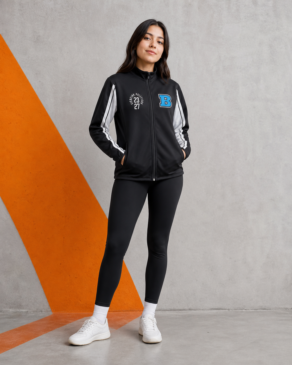 Modelo usando Chamarra Deportiva de la colección BUAP